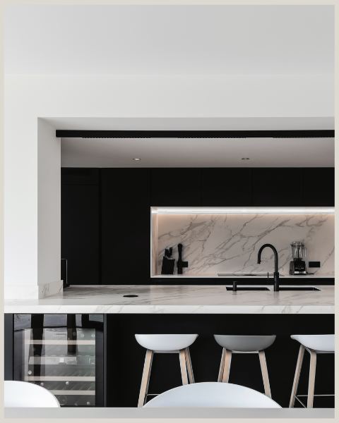 Kitchen Suite Keukens Modern Zwart En Marmer